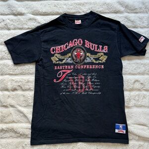 Vintage Chicago Bulls NutMeg Black Graphic T-Shirt